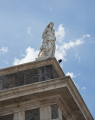 Fototapeta na wymiar staute on San Francis Basilica - Naples - Italy
