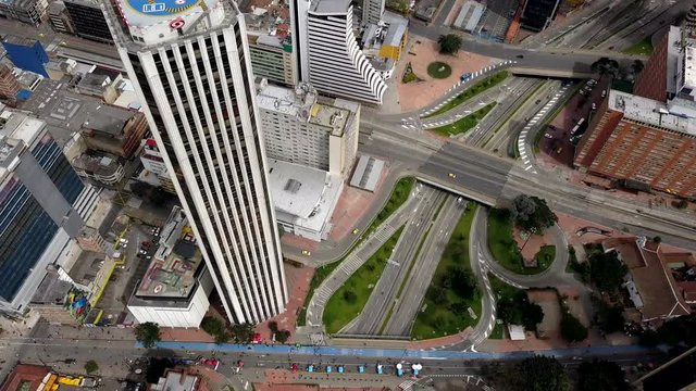 Bogot&aacute; sobrevuelo centro avenida El Dorado