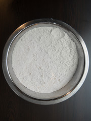 flour in a plate