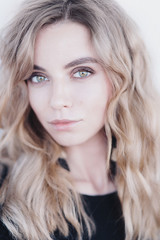 Fototapeta premium Fashion blond girl