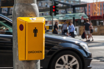 Drücker der Fußgängerampel