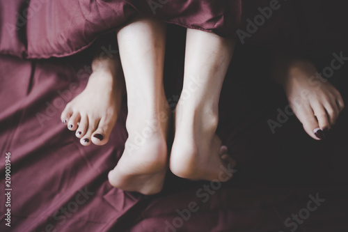 husban wife and woman havingsex Men anal simulation