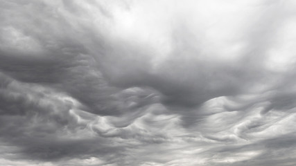 Fototapeta na wymiar Mammatus storm clouds