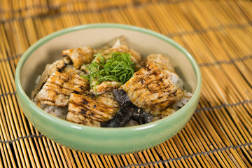 はも丼