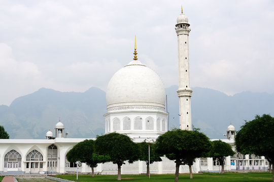 Hazratbal Shrine (Majestic Place)  Srinagar,  Jammu an Kashmir, India