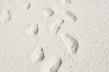 Weißer Sandstrand, Fussspuren