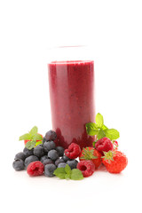 smoothie with berries