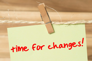 Eine Wäscheleine und eine Nachricht Zeit für Veränderungen