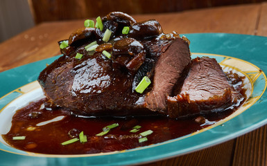 Balsamic Glazed Roast Beef