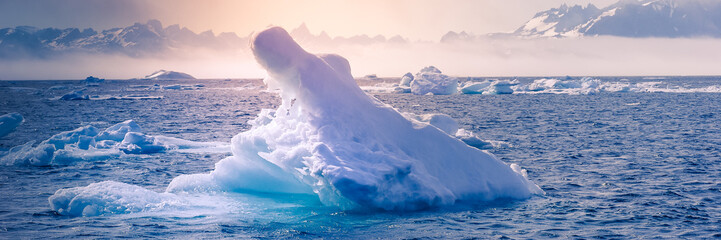 Banner - Greenland : amazing iceberg on the sea, we can still see this before complete climate...