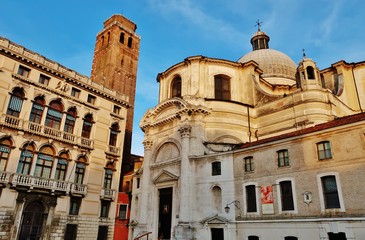 Fototapeta premium Venedig, Kirche San Geremia, Fassade und Campanile
