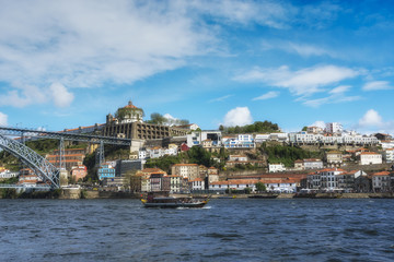 Fototapeta premium Douro River. Dom Luis Bridge. Porto, Portugal.