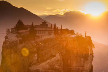 Obraz premium Monastery of the Holy Trinity i in Meteora, Greece