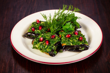 Eggplant roll with pesto