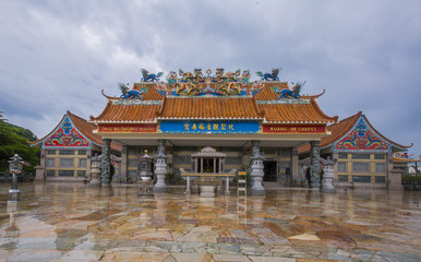 Naklejka premium Decoration and details of Kuan-im temple located in Kanchanaburi, Thailand
