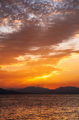 瀬戸内海　広島湾に沈む夕日
