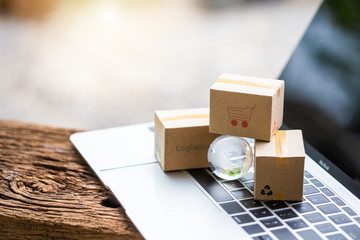 Idea International shipping and service / e-commerce concept, Logistics boxes packaging and Clear...