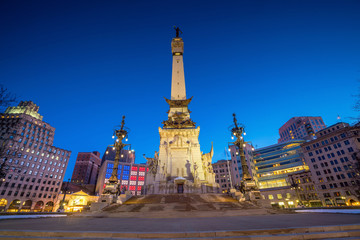 Obraz premium Downtown Indianapolis skyline at twilight