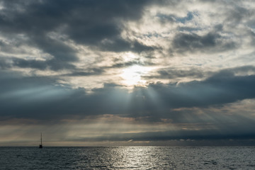Obraz premium Dramatic sky over the Pacific ocean in the aftermath of the volcanic eruption on the Big Island of Hawaii