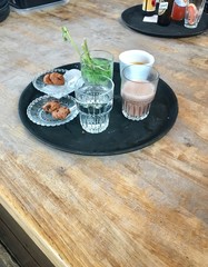 Cocktails in einer Bar in Holland