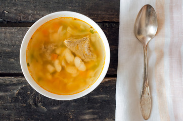 Simple Soup with beef, kindey bean and onion.