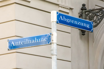 Obraz premium Schild 323 - Anteilnahme