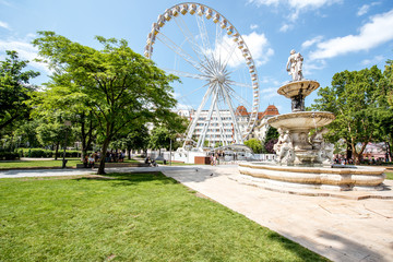 Fototapeta premium Elisabeth square with ferris wheel and fountain in Budapest, Hungary