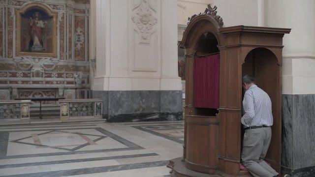 4k confessional