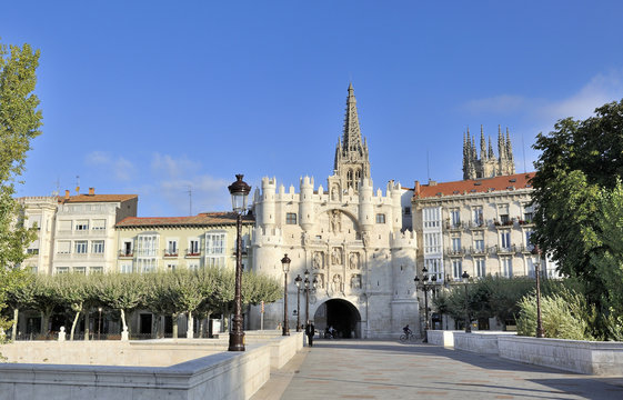North-West Spain, Burgos, bridge over the Arlanzon river and St Mary's Arch, historical center listed by UNESCO as World Heritage Site, Way of St James