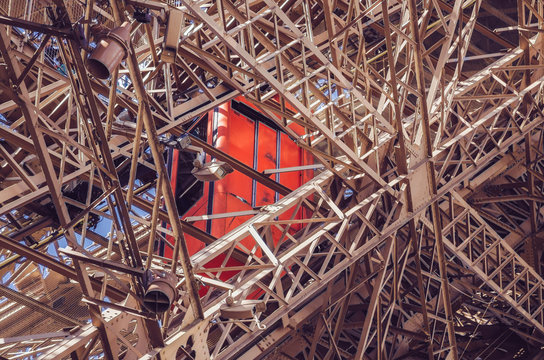 D&eacute;tail de Fer, Tour Effeil