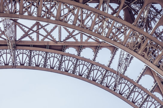 D&eacute;tail de Fer, Tour Effeil