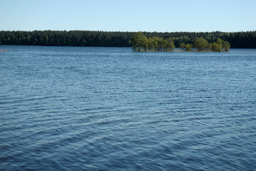Lake horizon