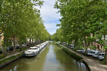 Fototapeta na wymiar Canal du Midi ミディ運河