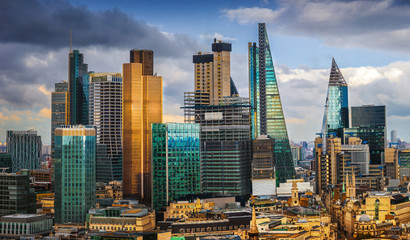 London, England - Panoramic skyline view of Bank and Canary Wharf, central London's leading financial districts with famous skyscrapers and other landmarks at golden hour sunset  - obrazy, fototapety, plakaty