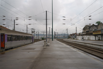 Fototapeta na wymiar Train, platform, rainy day, anywhere in the northern Portugal