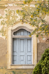 Fototapeta na wymiar typical window of portuguese houses