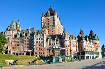 Naklejka premium Zamek Frontenac, Old Quebec - Château Fontenac, Old Quebec