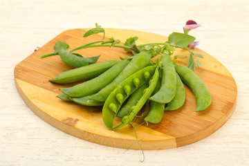 Ripe green peas