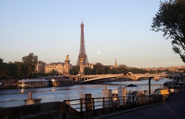 Fototapeta na wymiar Paris Bridge of Alexander IIII Morning-2