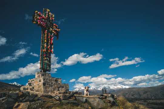 Cruz en la monta&ntilde;a