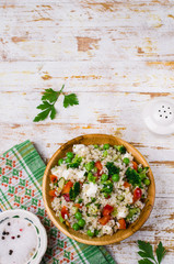 Salad of crushed cereals