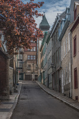 Fototapeta na wymiar Rue du vieux Québec