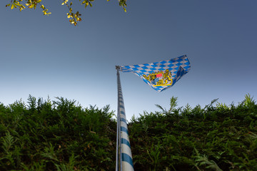 Bayern Fahne mit Himmel 