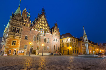 Fototapeta na wymiar Night view of Wroclaw. Wroclaw is the largest city in western Poland and historical capital of Silesia