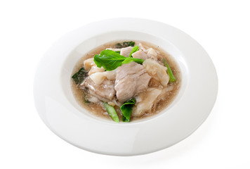 Fried noodle with pork, seefood, broccoli