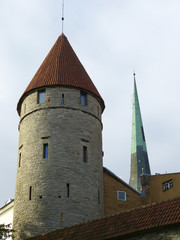 Fototapeta na wymiar Wehrturm in der Altstadt von Tallinn, Estland