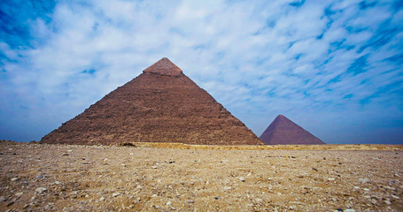 Fototapeta na wymiar pyramides d'egypte