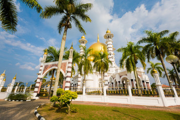 Fototapeta na wymiar Ubudiah mosque in Kuala Kangsar