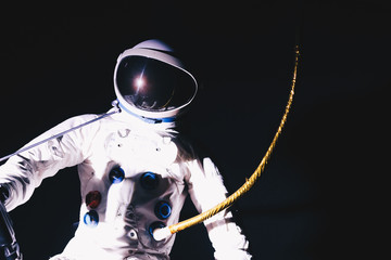 Astronaut model reproduction in outer space © ipso facto