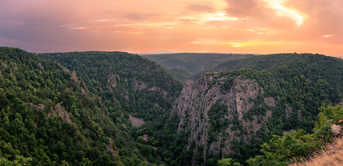 Fototapeta na wymiar Panorama im Bodetal Harz